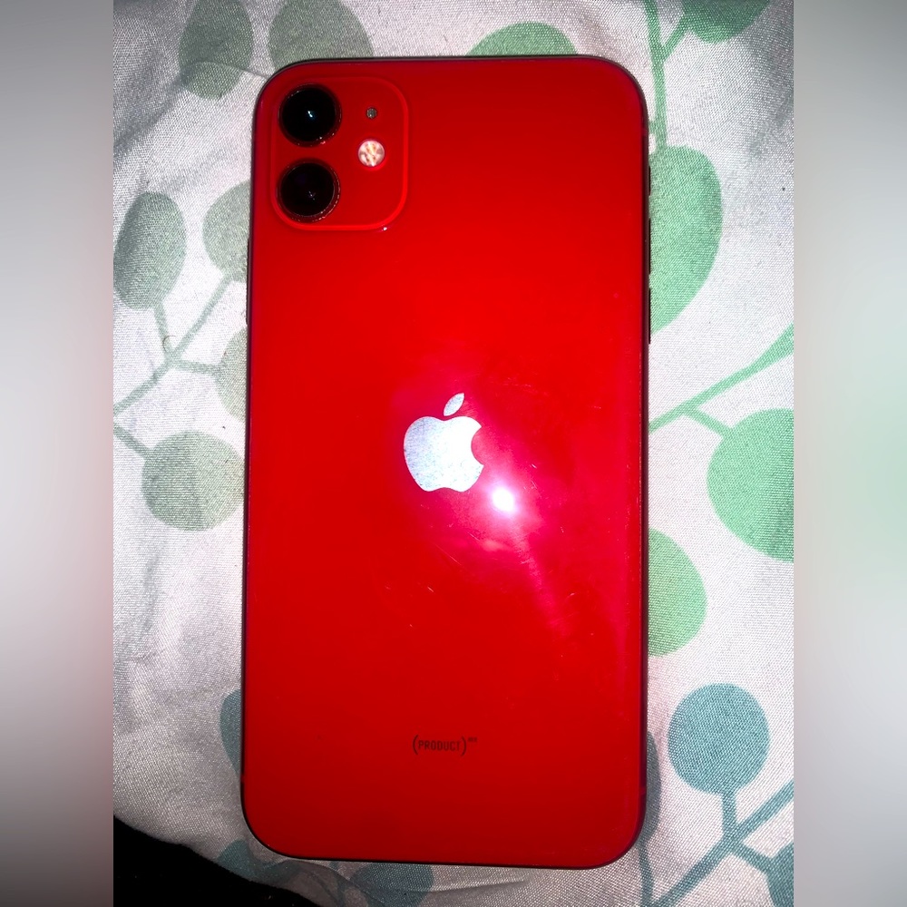 iphone 11 Red